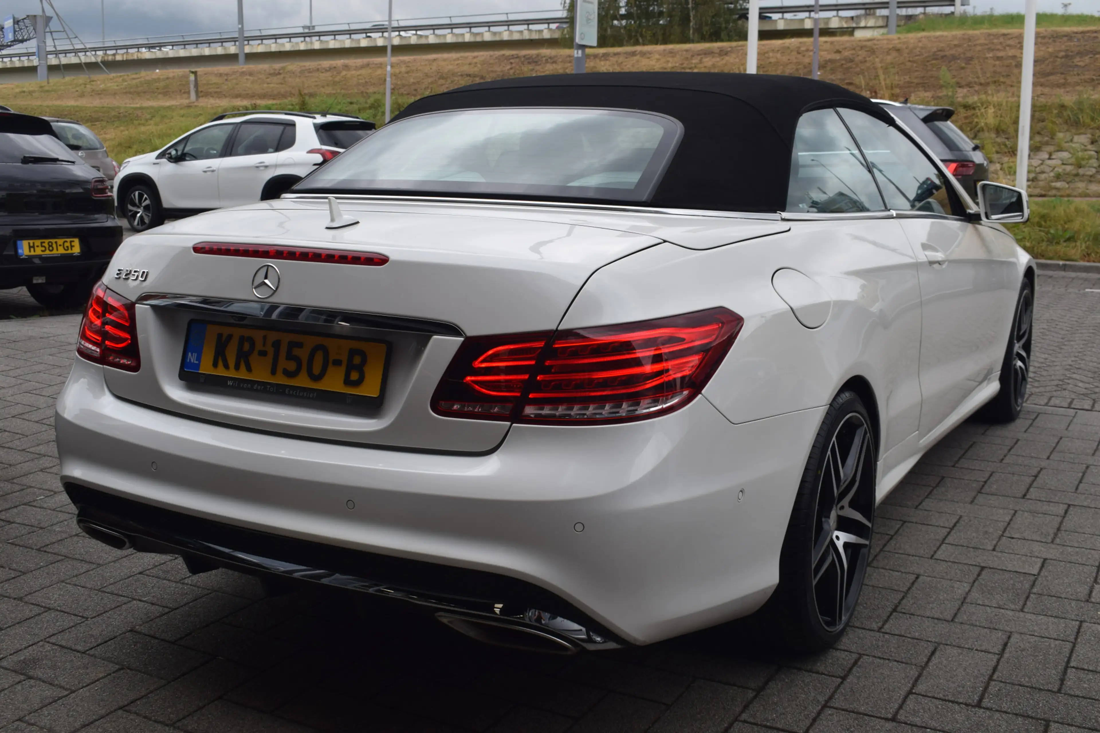 Mercedes-Benz E 250 Cabrio Prestige a.camera ortopedische stoelen — photo 11