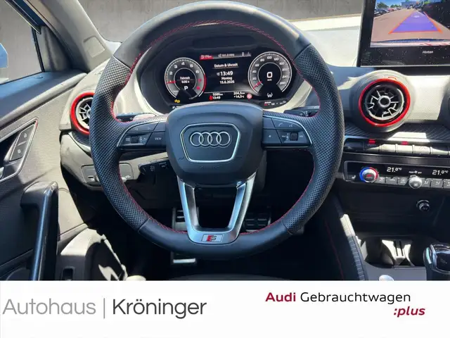 Audi Q2 view 11