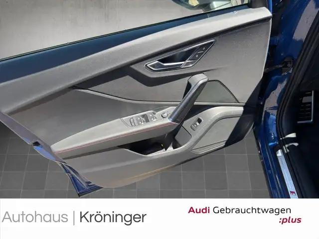 Audi Q2 view 8