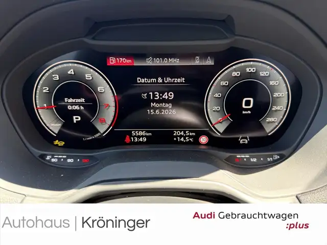 Audi Q2 view 12