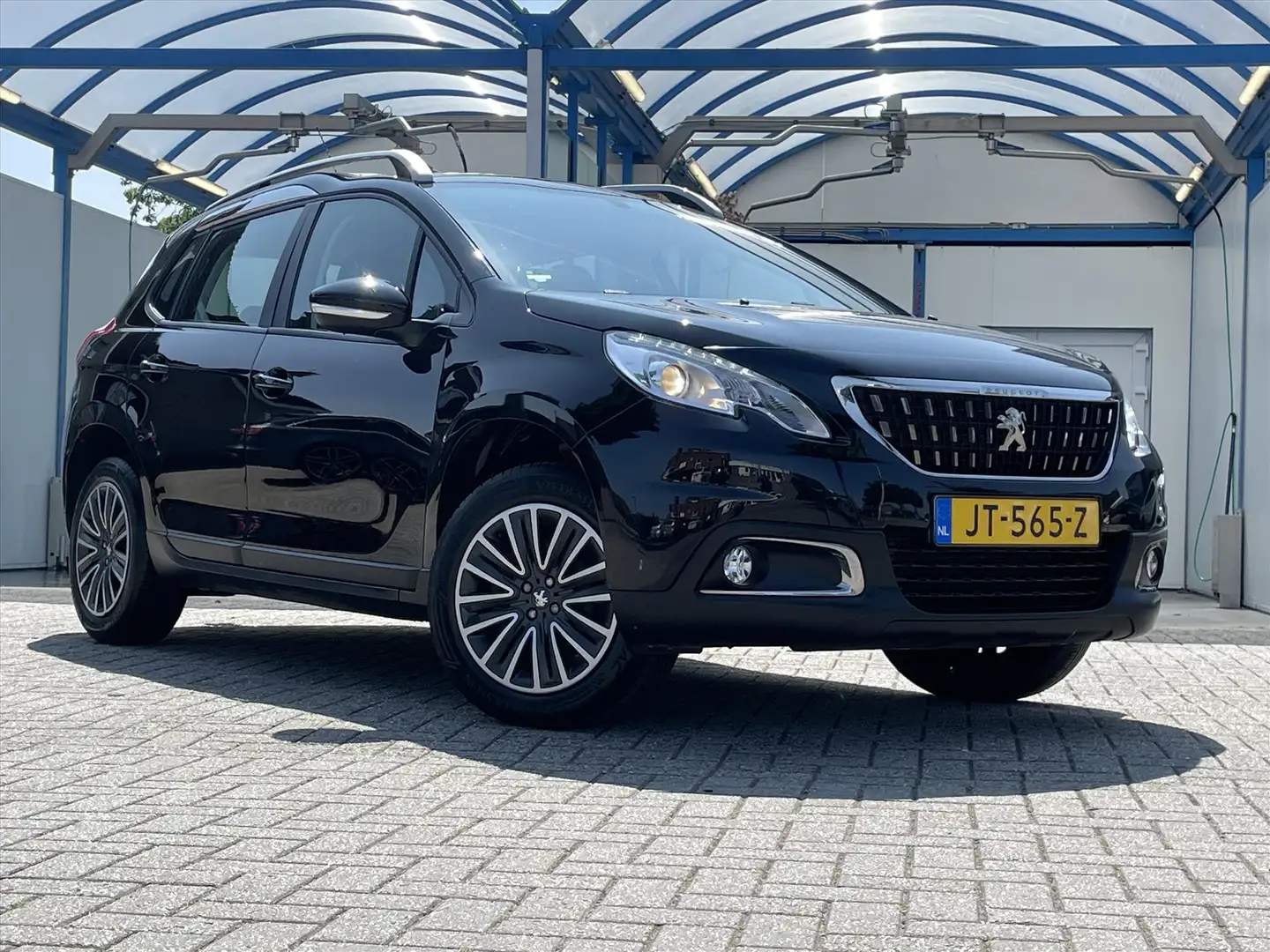 Peugeot 2008 1.2 PureTech / Org NL / Trekhaak / Navi / Clima / Schwarz - 2