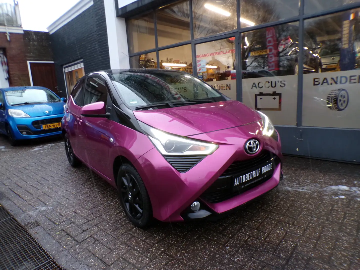 Toyota Aygo 1.0 VVT-i 5-Drs Lila X TOP STAAT UNIEKE AUTO! Violett - 2