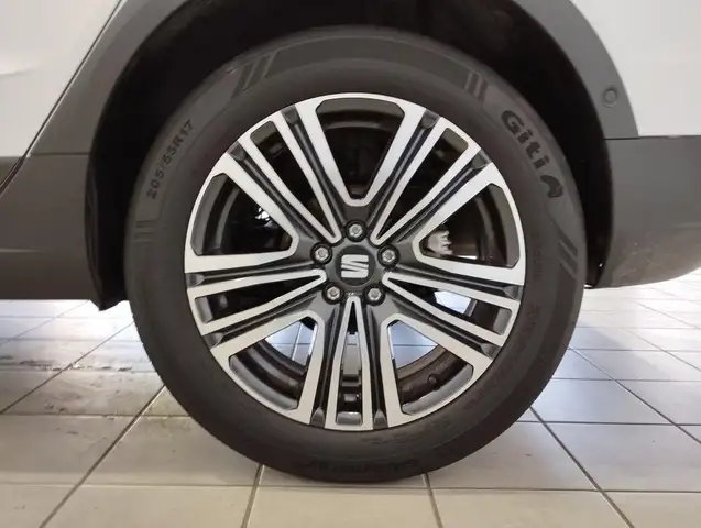Seat Arona view 8