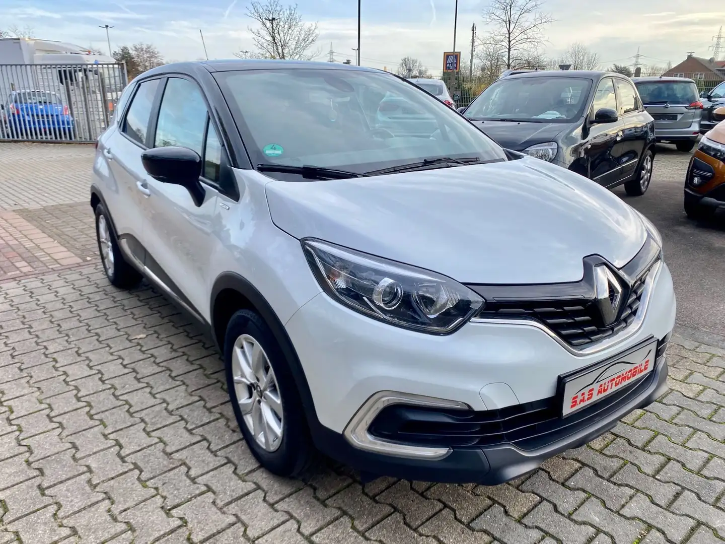 Renault Captur Limited/Gepflegter Zustand / 1 Hand Blanc - 1