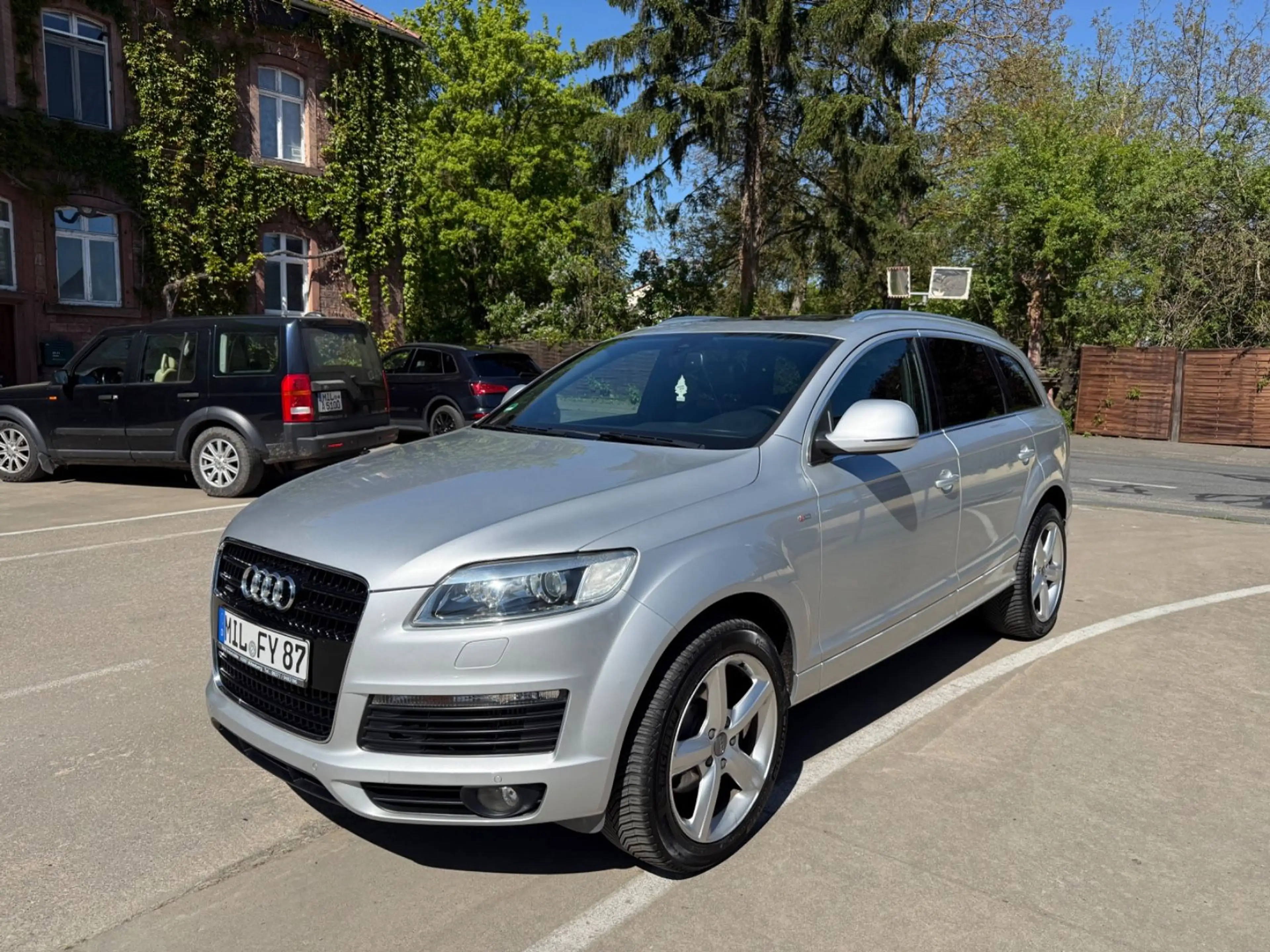 Audi Q7 3.0 TDI Quattro S-Line /Navi/AHK3.5T/Leder