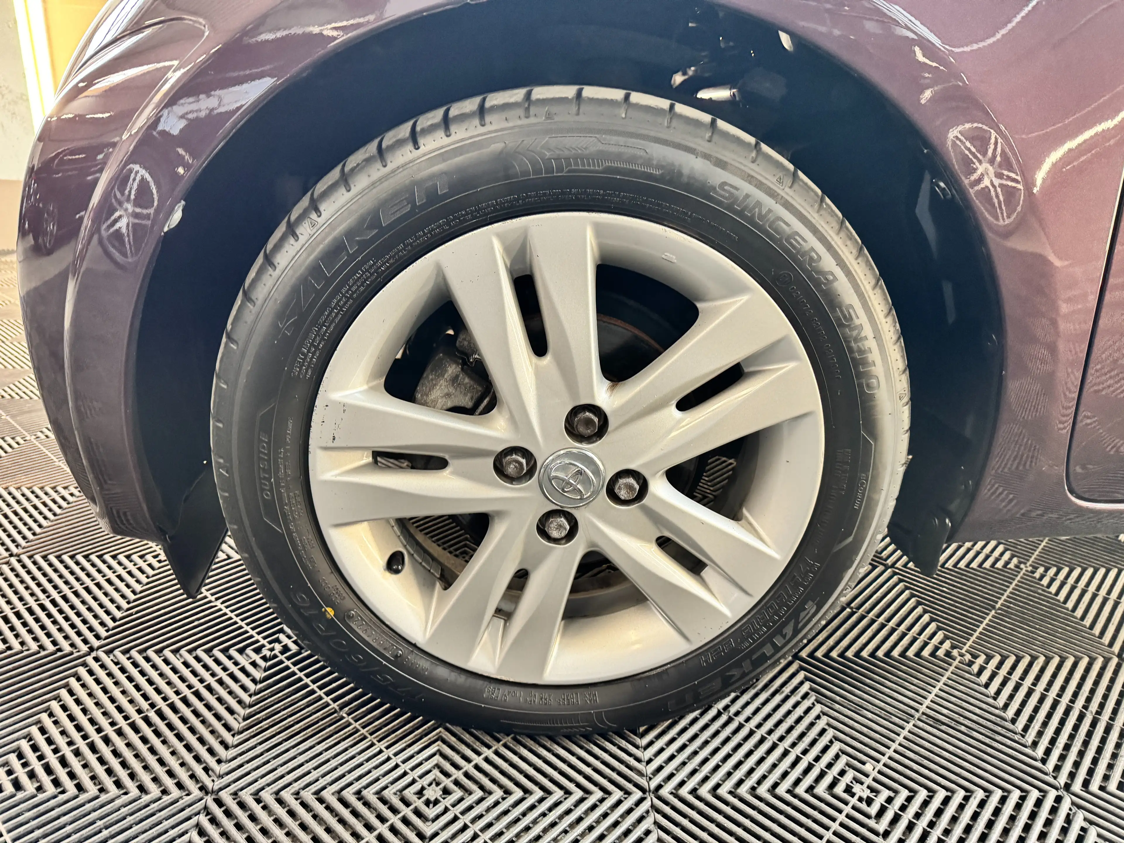 Toyota iQ iQ ² 1,33 dVVT-i Automatik Kamera/SHZ/Klima — photo 5