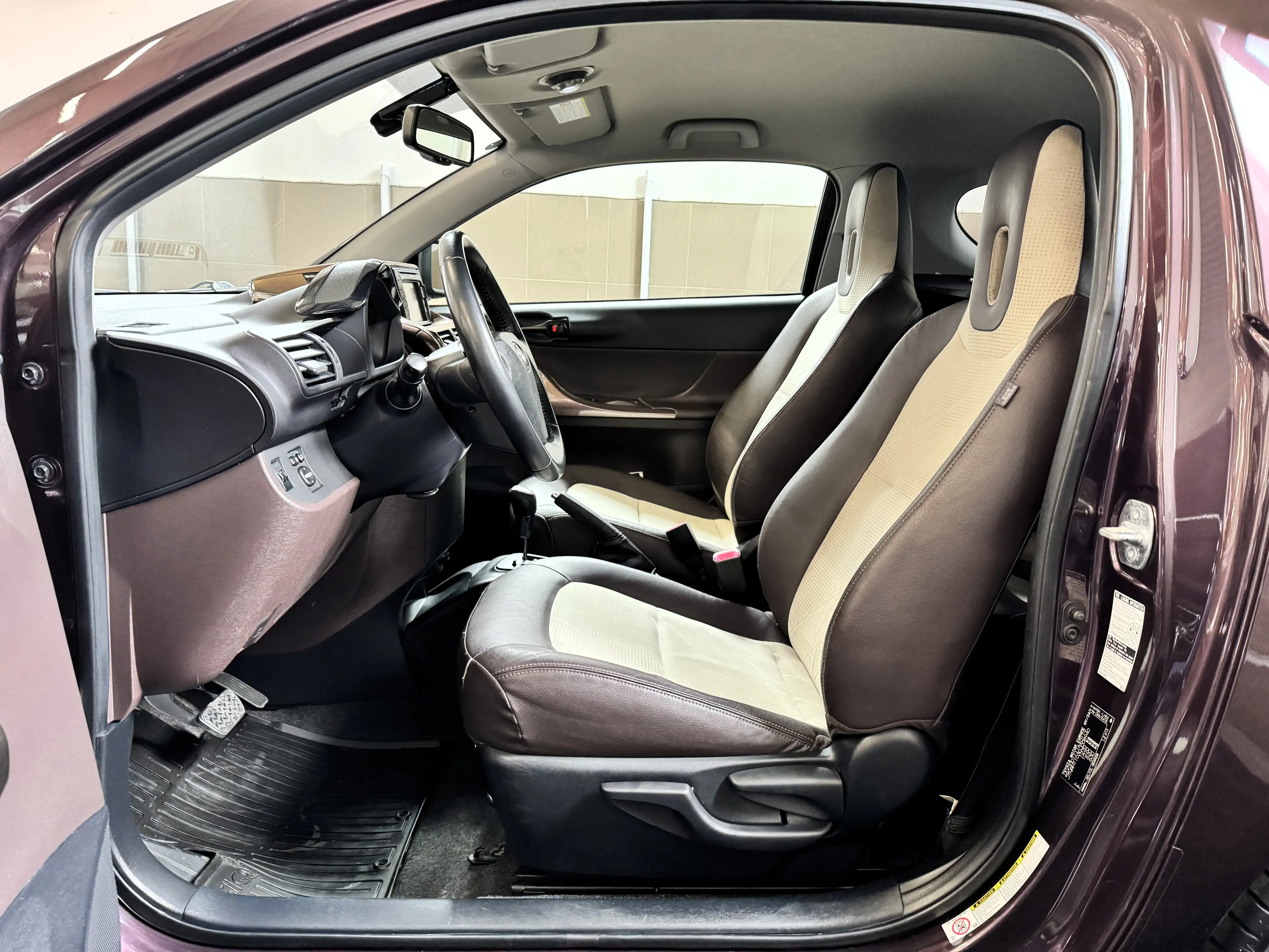 Toyota iQ iQ ² 1,33 dVVT-i Automatik Kamera/SHZ/Klima — photo 10
