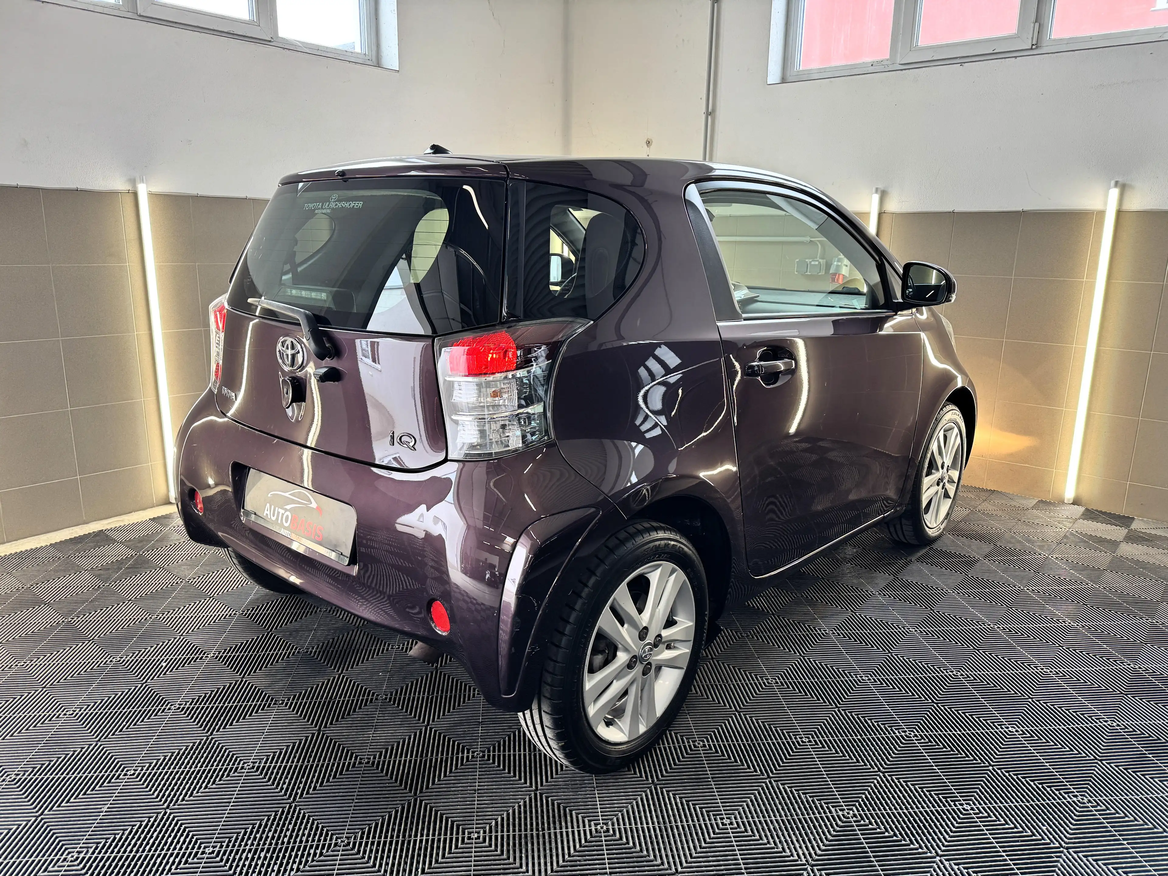 Toyota iQ iQ ² 1,33 dVVT-i Automatik Kamera/SHZ/Klima — photo 7
