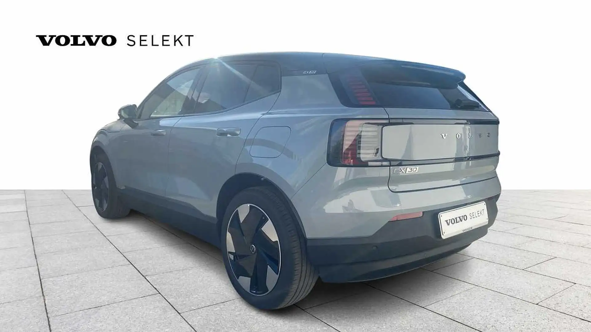 Volvo EX30 Plus, Single Motor Extended Range, Elektrisch Grijs - 2