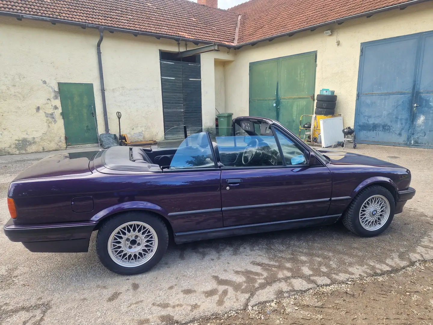 BMW 318 318i Design-Edition Violett - 1