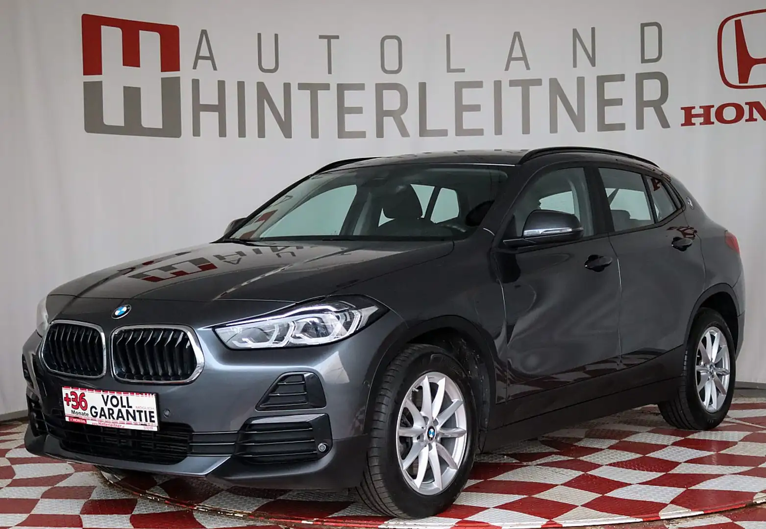 BMW X2 xDrive20d M Sport Aut. LED NAVI SHADOW LINE Grijs - 1