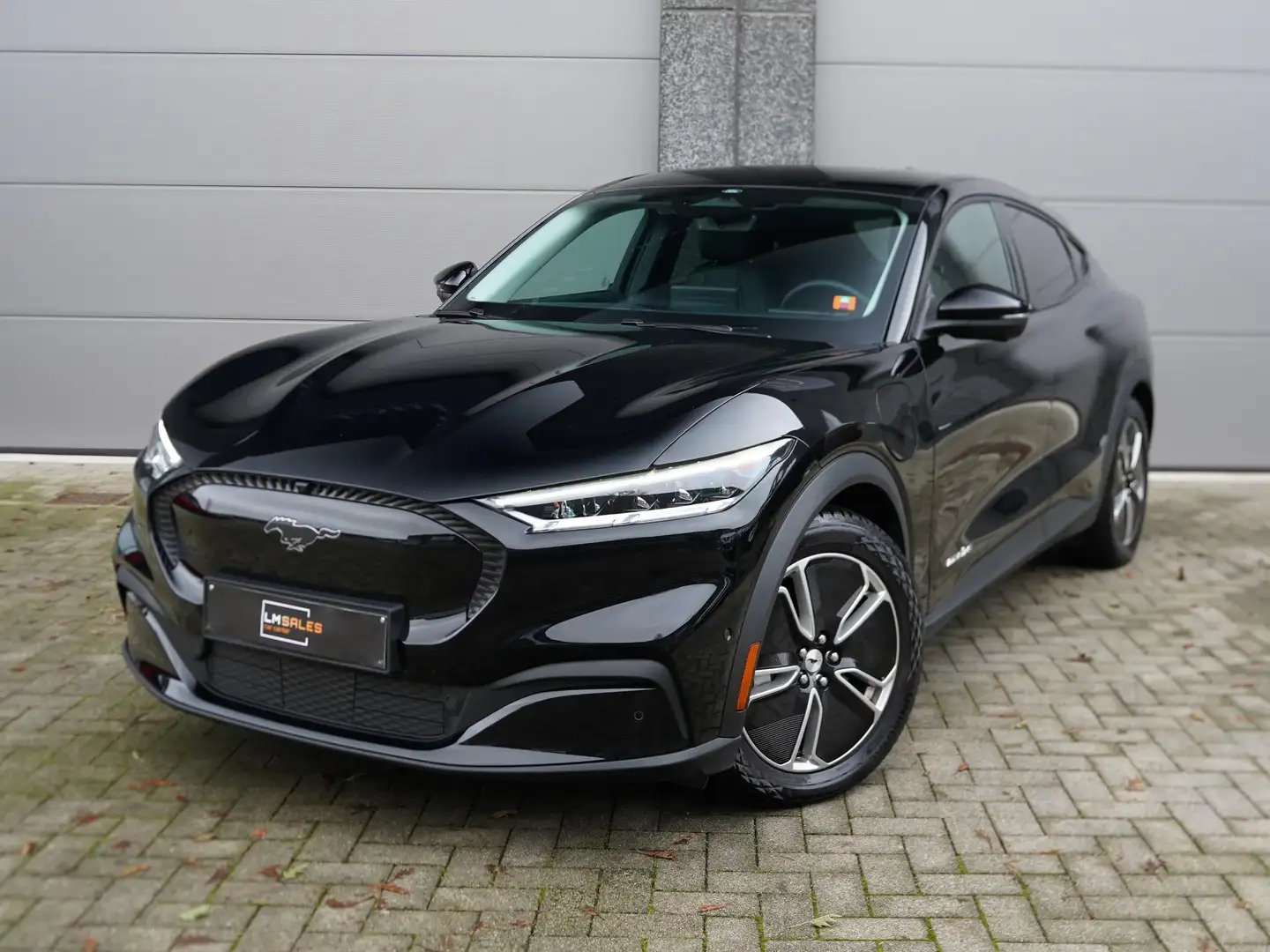Ford Mustang Mach-E 76 kWh RWD * 360° - ACC - ZETELVERW - CARPLAY * Noir - 1