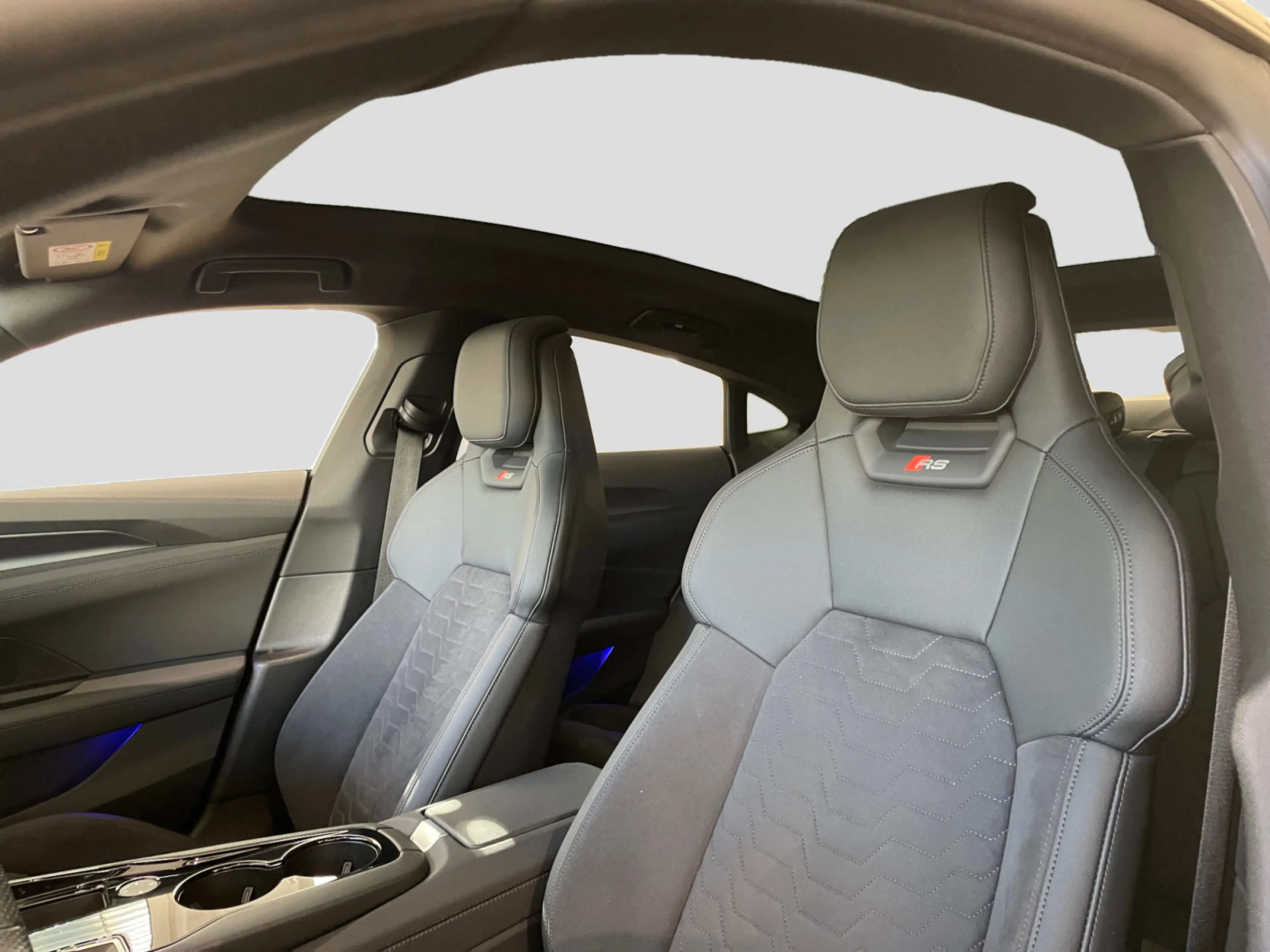 Audi e-tron GT e-tron GT RS quattro Matrix HUD 360° Privacy Mem — photo 9