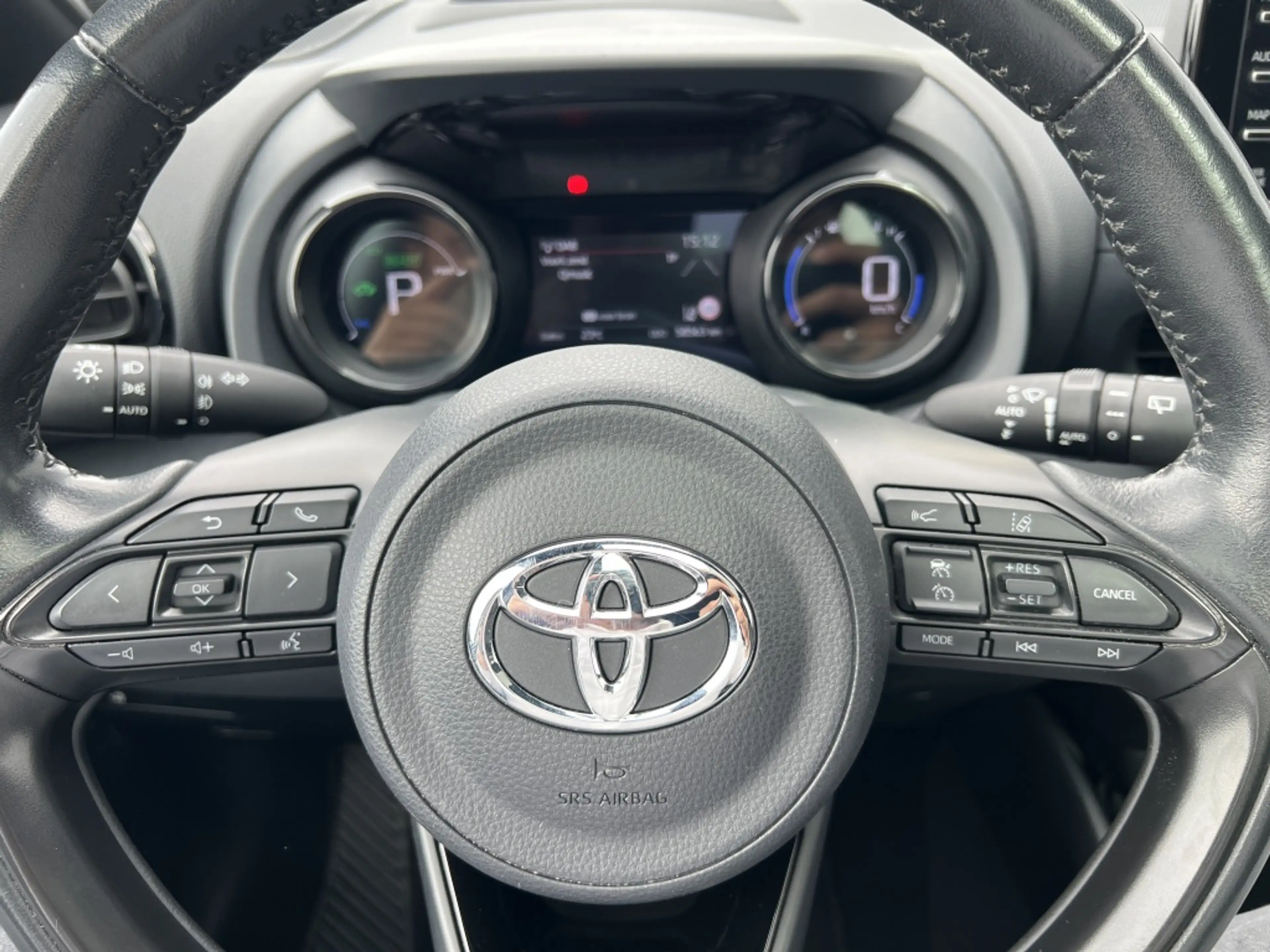 Toyota Yaris 1.5 Hyb. Executive | NL auto | Dealerondehouden | — photo 12
