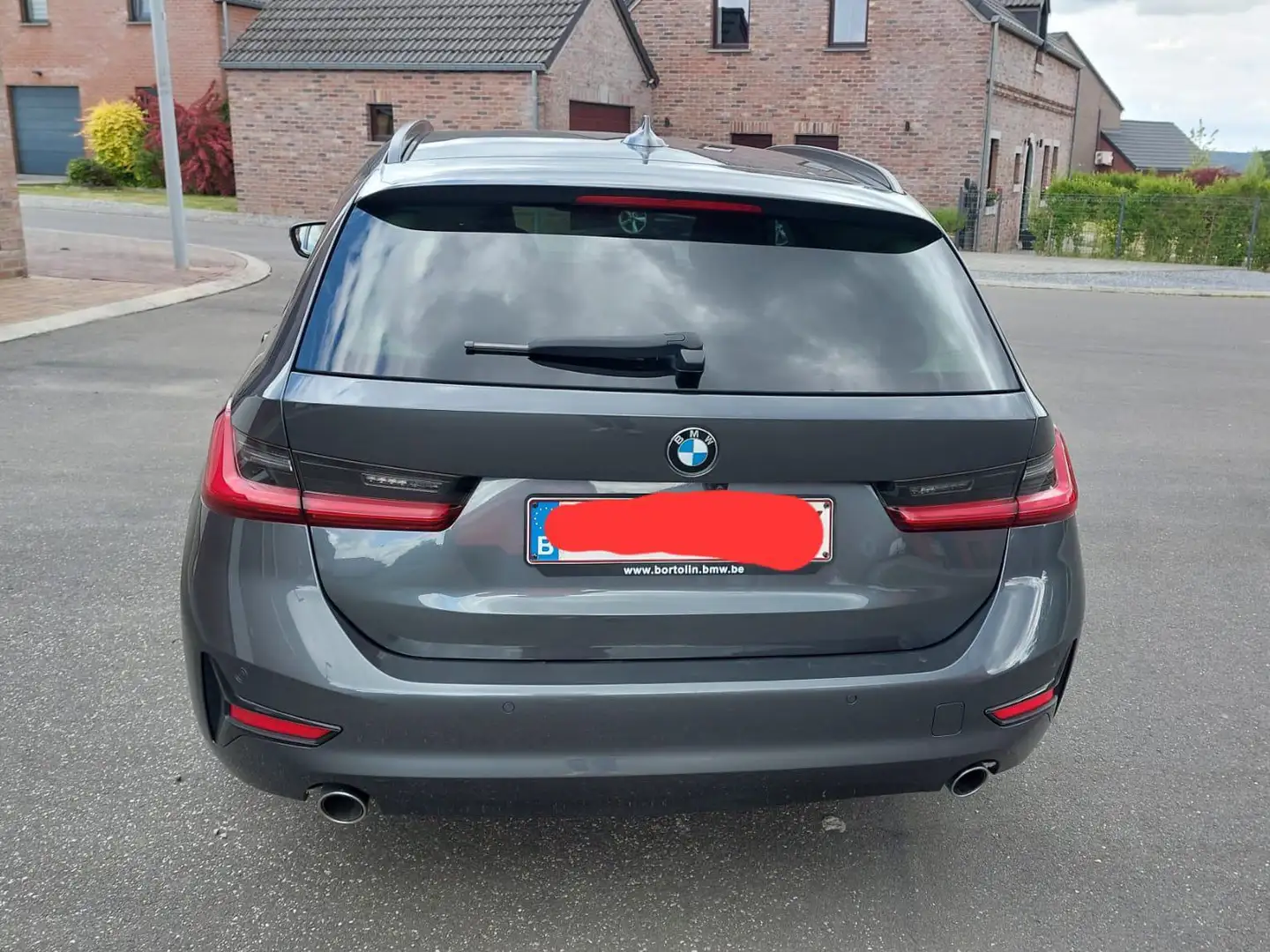 BMW 318 Touring 318 dA AdBlue Zilver - 2