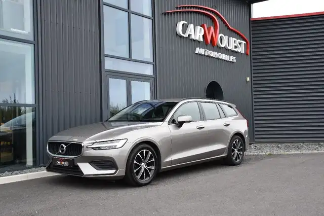Volvo V60 II D3 150 MOMENTUM GEARTRONIC 8