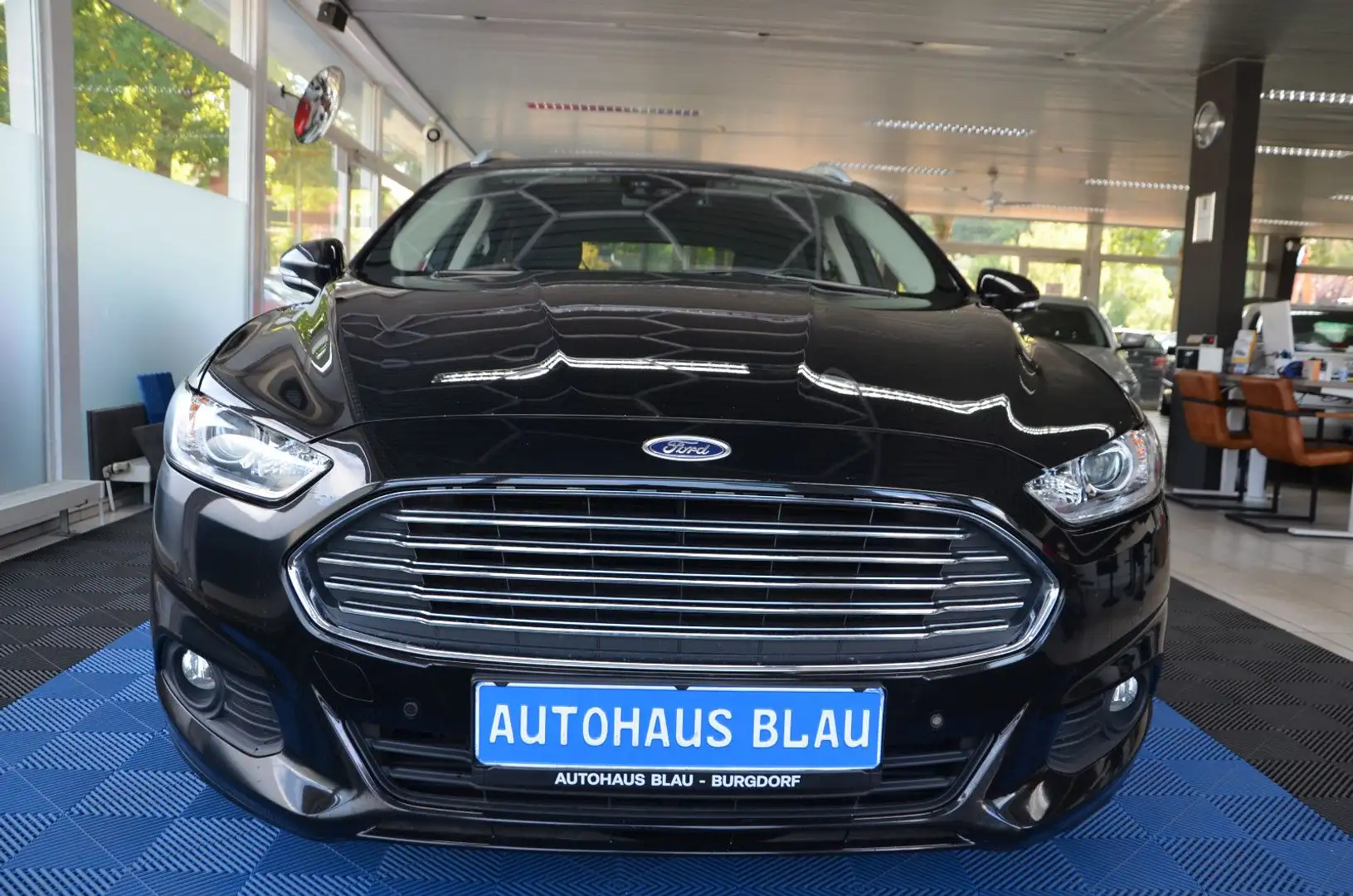 Ford Mondeo Turnier 2.0 TDCi *NAVI*SITZHZG*PDC*XENON* Schwarz - 2
