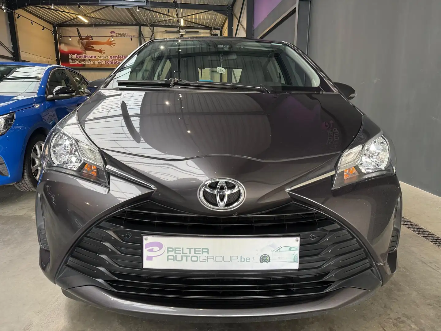 Toyota Yaris 1.5i Dual VVT-iE Camera GPS 42.000km! Gris - 2