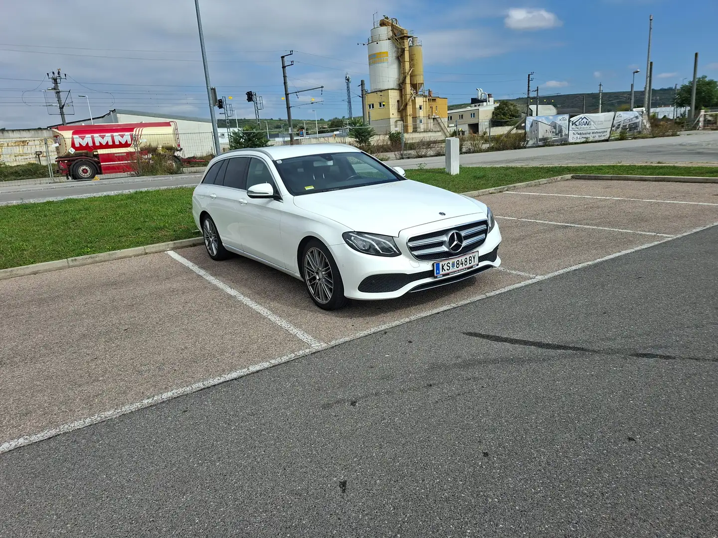 Mercedes-Benz E 200 E 200 d T Avantgarde Aut. Avantgarde Weiß - 2