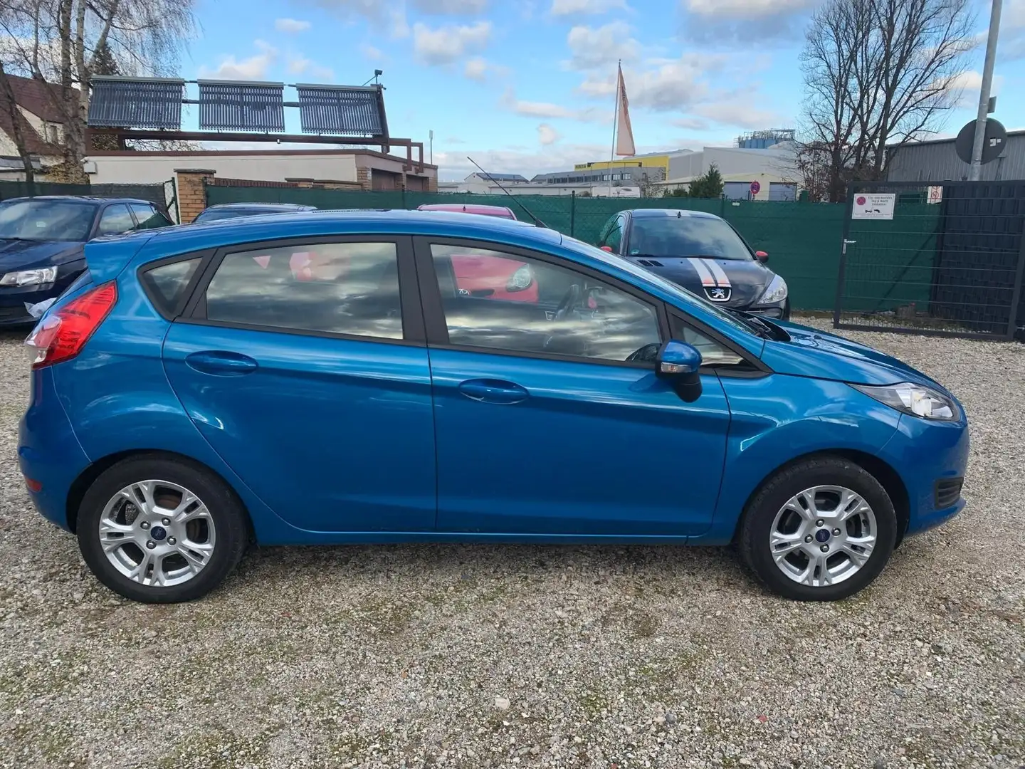 Ford Fiesta Blau - 1