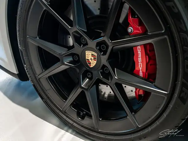 Porsche 911 Carrera 4 GTS*PASM-SPORTFAHWERK*ABGASANL.*PTV* Ansicht 4