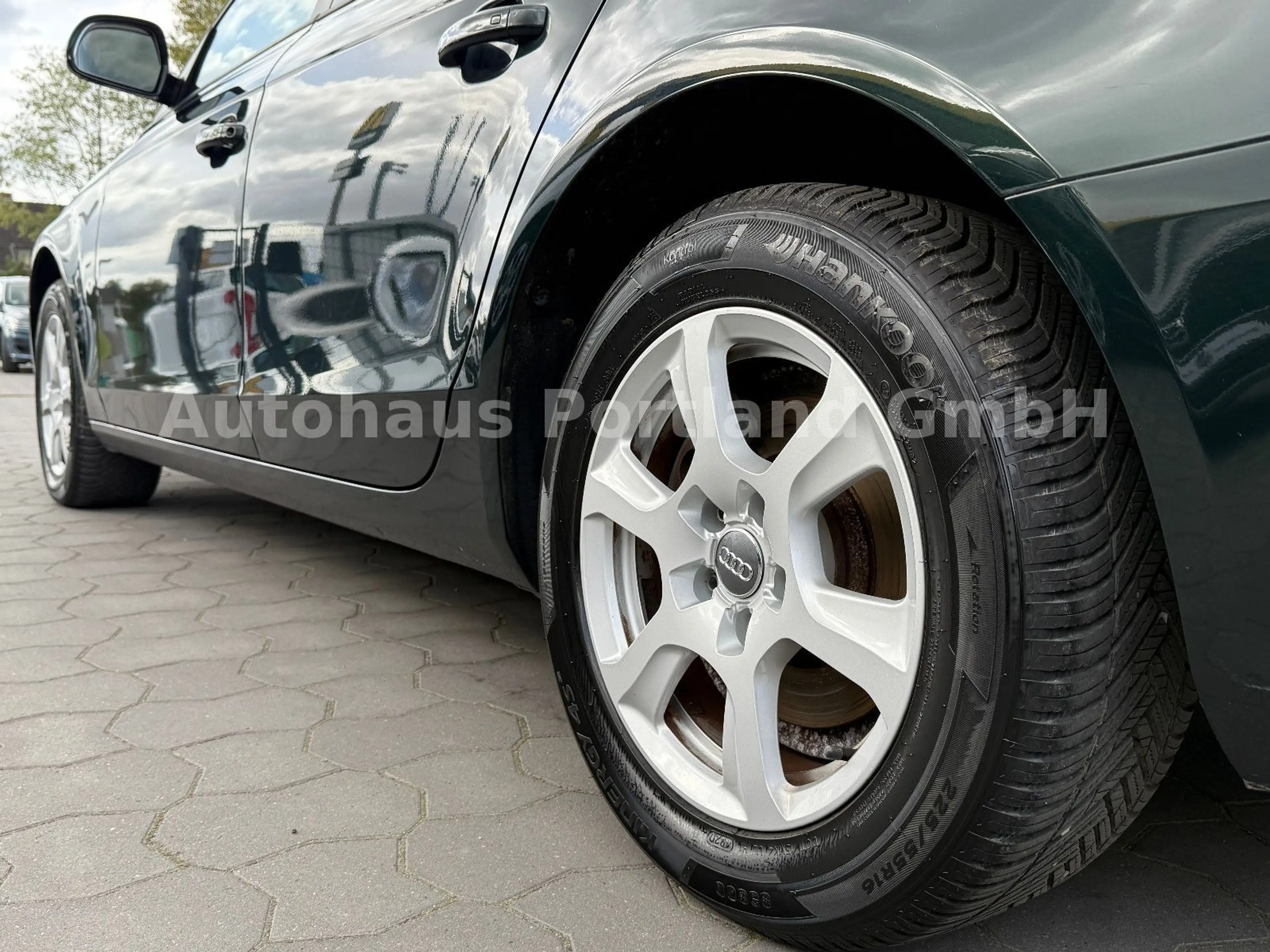 Audi A4 Lim. Attraction Aut./S-Heft/95TKM/HU NEU/PDC — photo 6