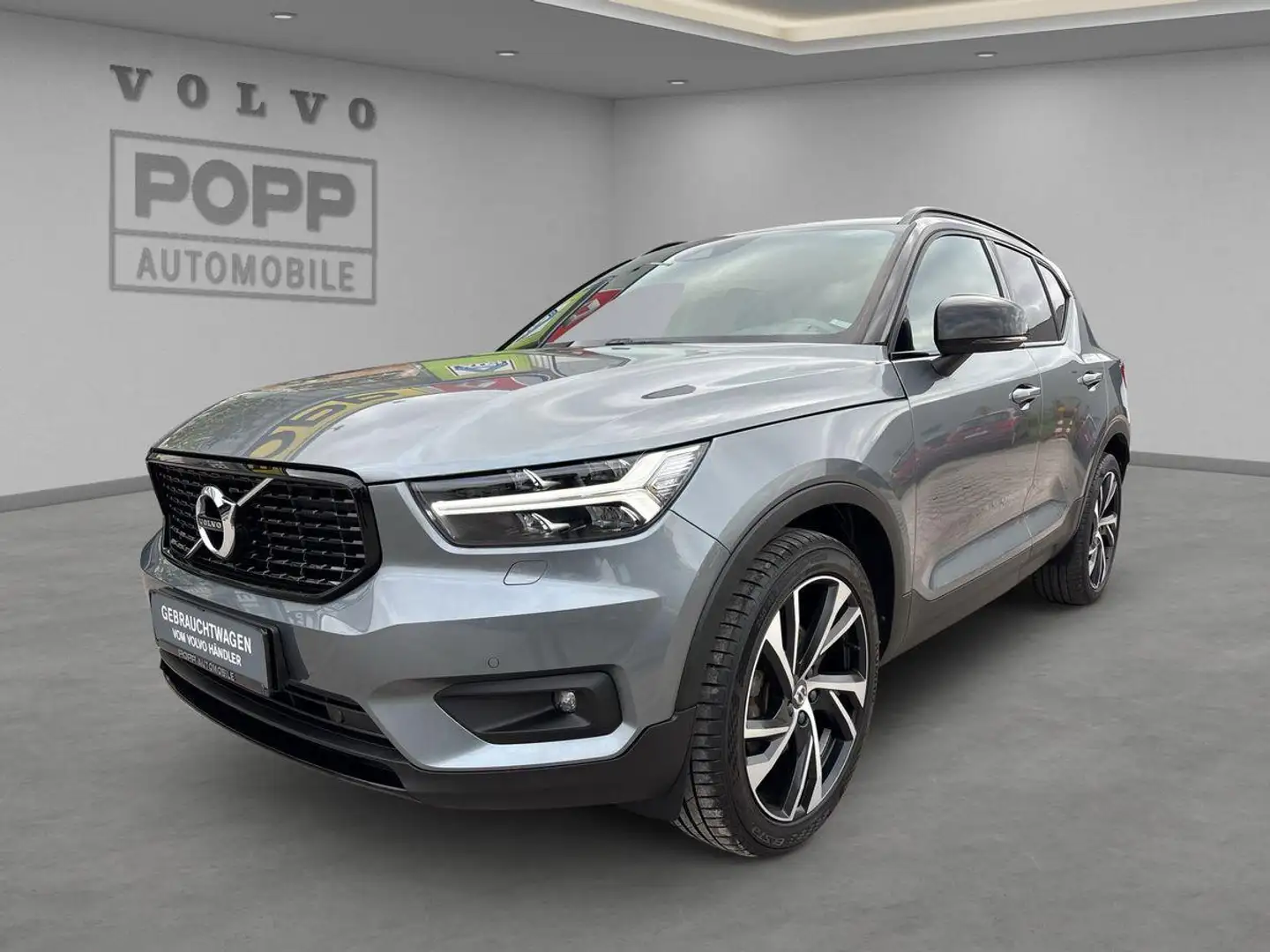 Volvo XC40 D4 AWD R Design AHK DAB H&K LED NAV STDHZ Gris - 1