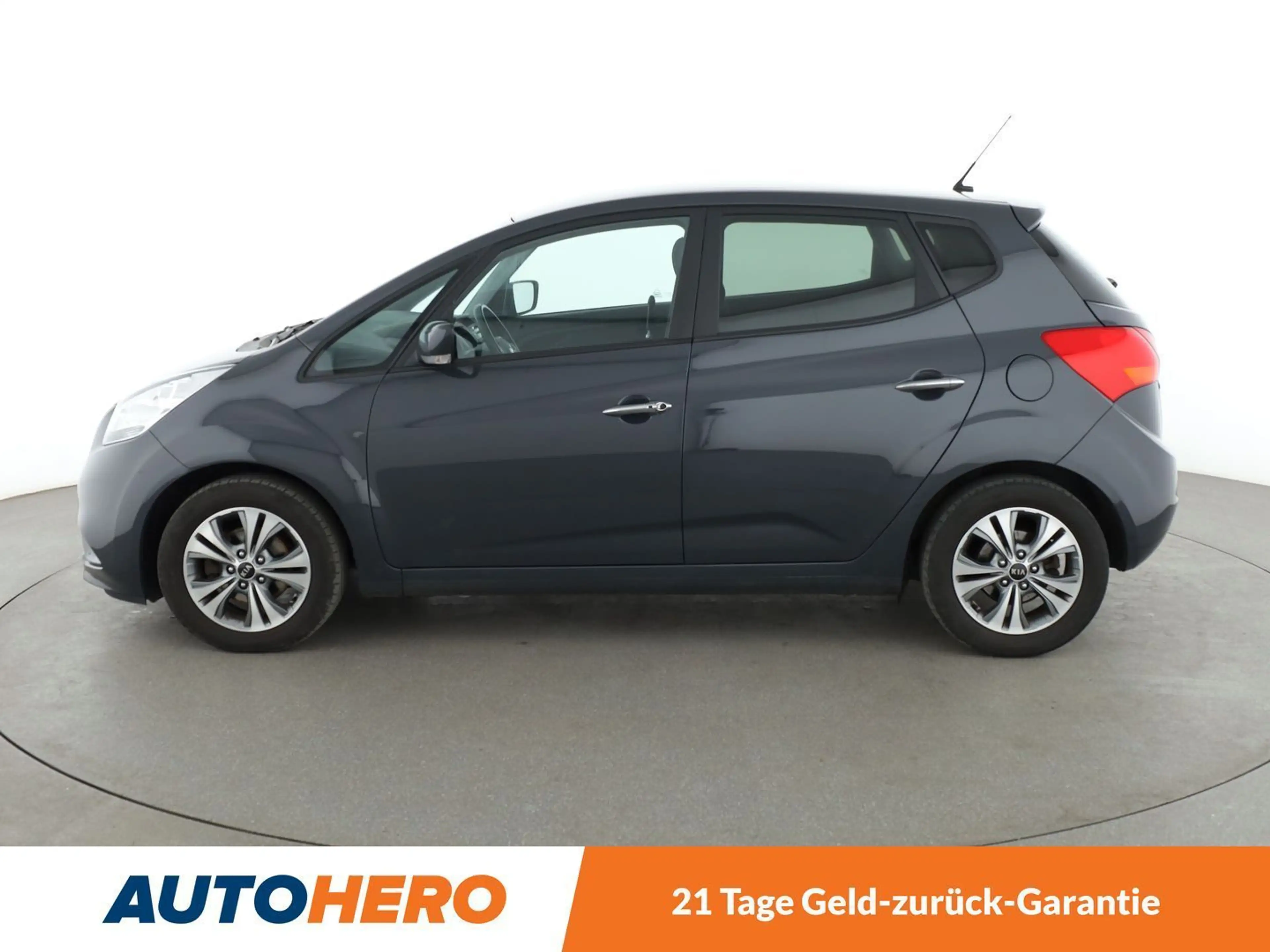Kia Venga 1.6 Dream Team *PDC*SHZ*ALU* — photo 3