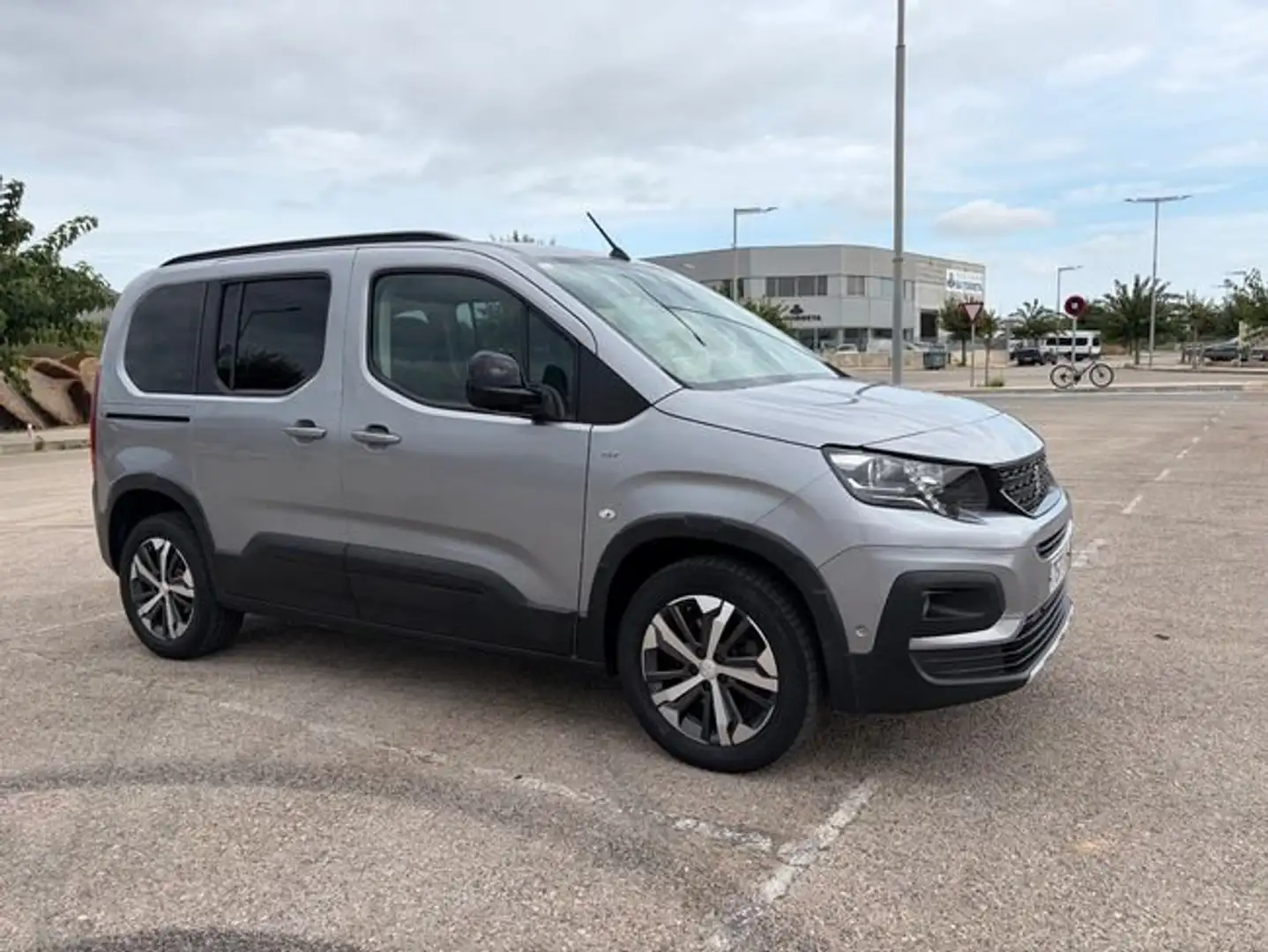 Peugeot Rifter GT HDI 130cv EAT8 N1 Gris - 1