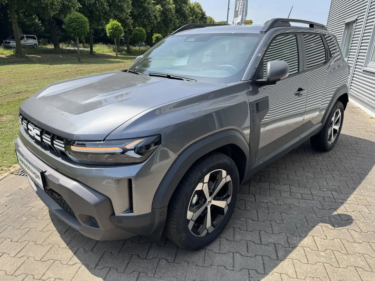 Dacia Duster III 1.2 TCe 130 Journey (EURO 6e) Grau - 1