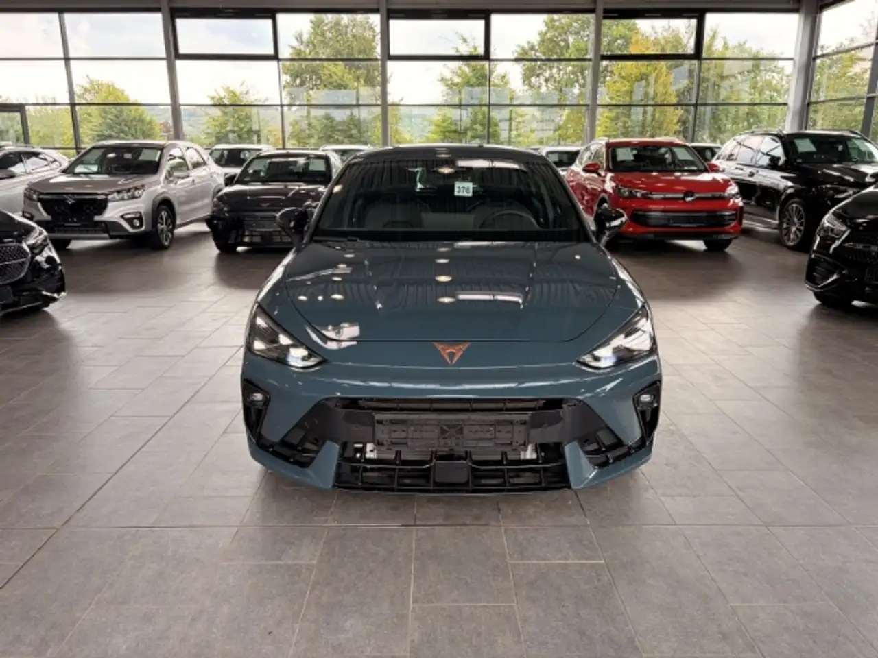 Cupra Leon 1.5 eTSI Navi ACC Voll-LED Kamera CarPlay Winterpa, миниатюра 2
