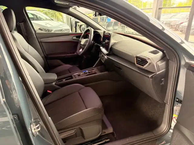 Cupra Leon view 14