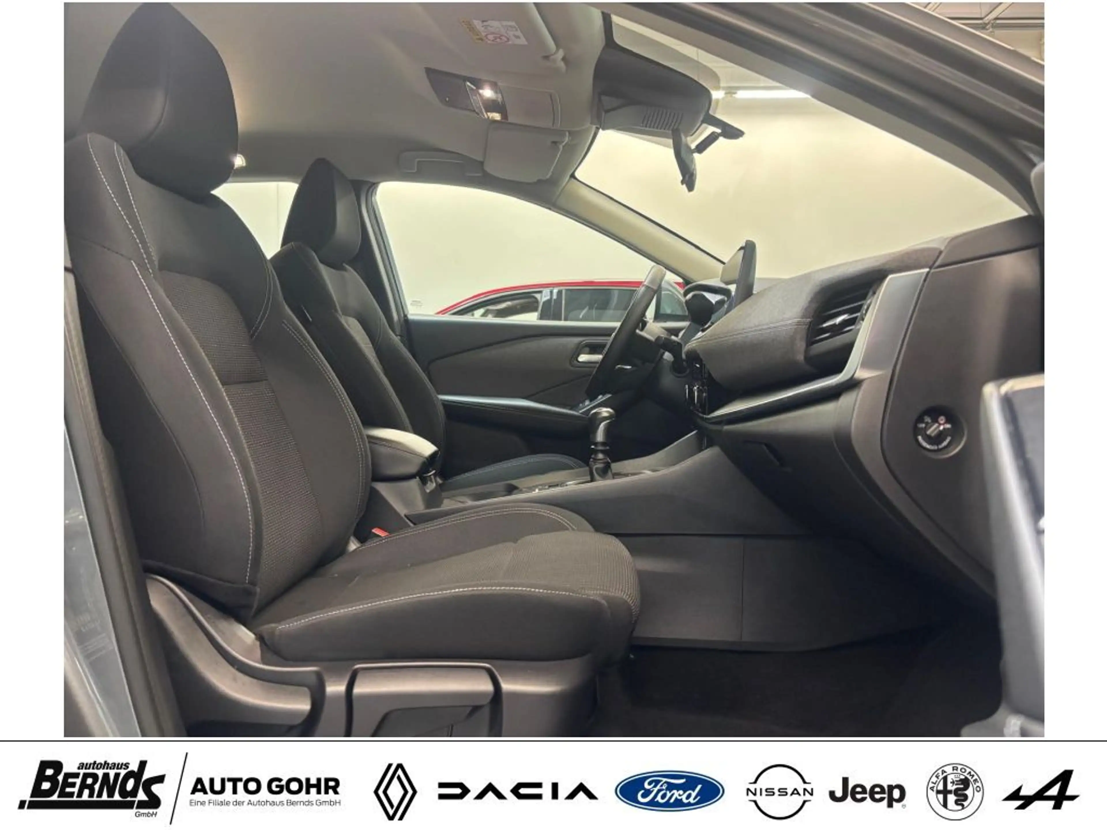 Nissan Qashqai 1.3 Acenta Klima PDC Navi 360 WinterP. LED LMF uvm — photo 3