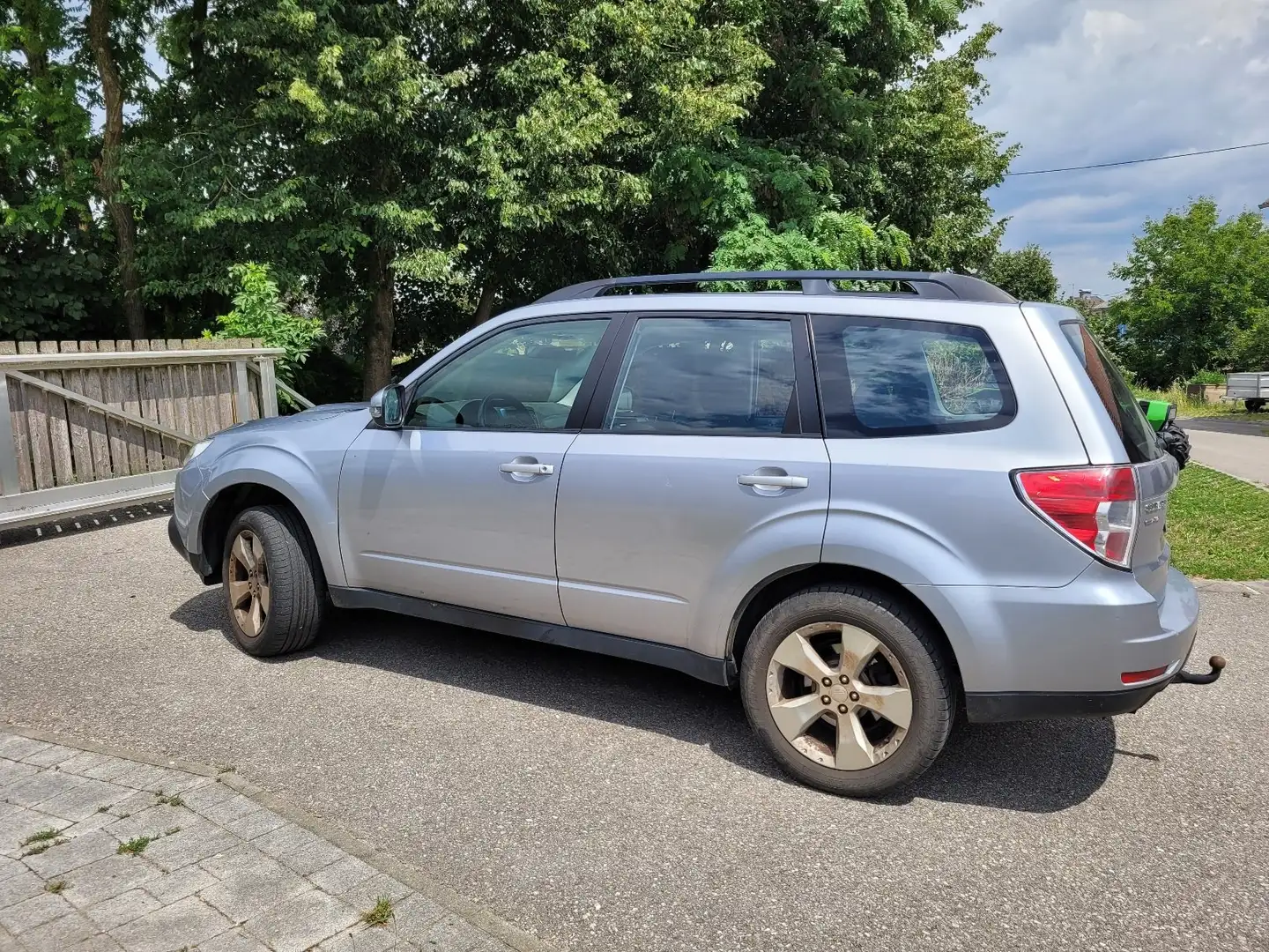 Subaru Forester Forester 2,0D XS Comfort Silber - 1