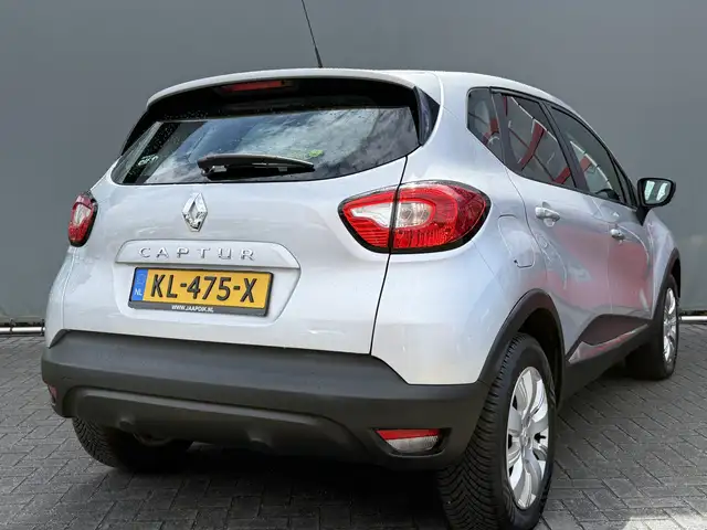 Renault Captur view 2