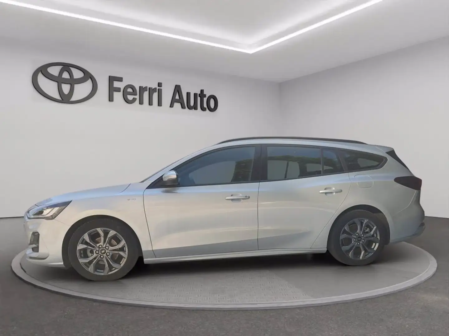 Ford Focus sw 1.0 ecoboost h st-line design 125cv powershift Grigio - 2