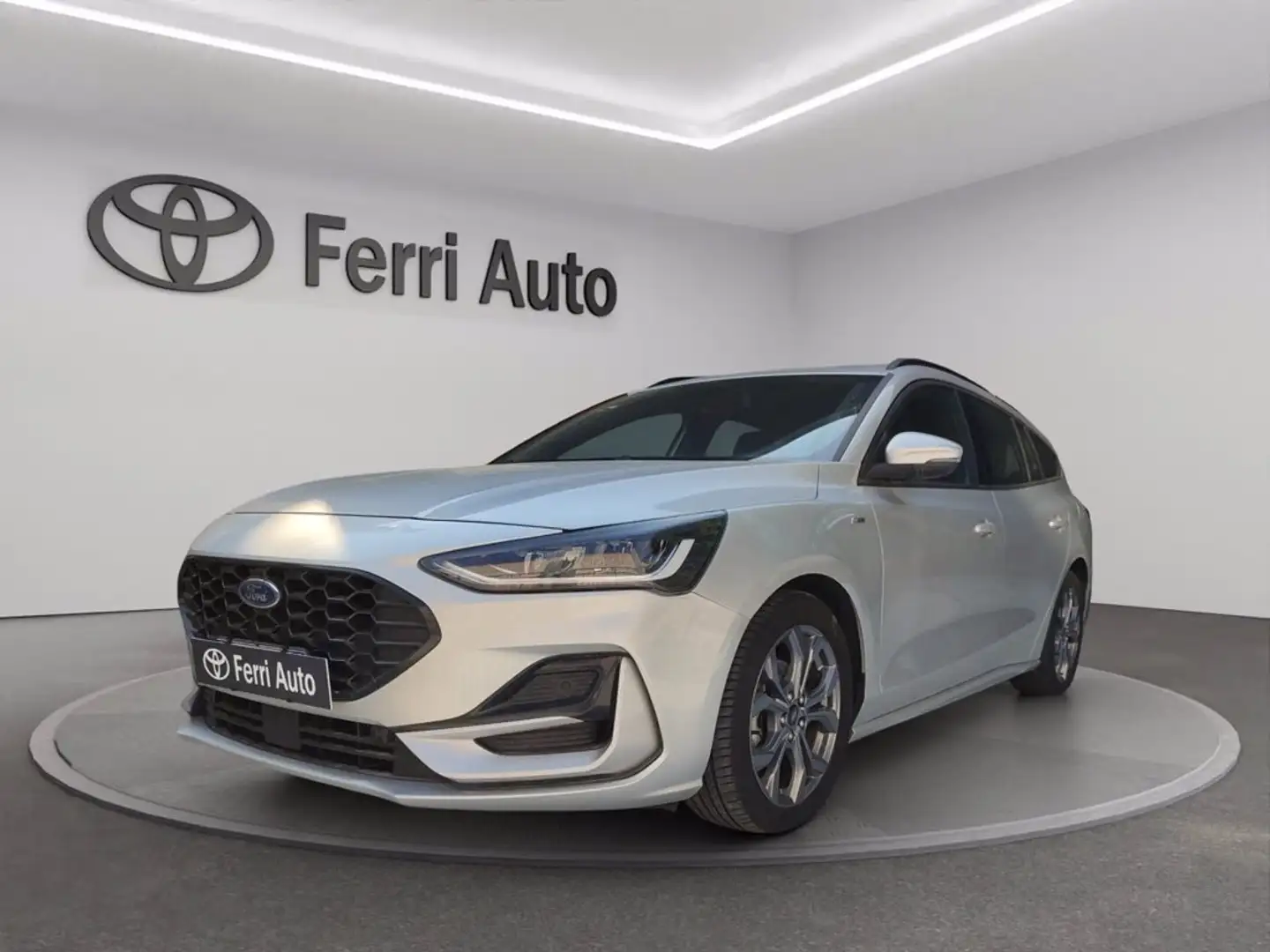 Ford Focus sw 1.0 ecoboost h st-line design 125cv powershift Grigio - 1