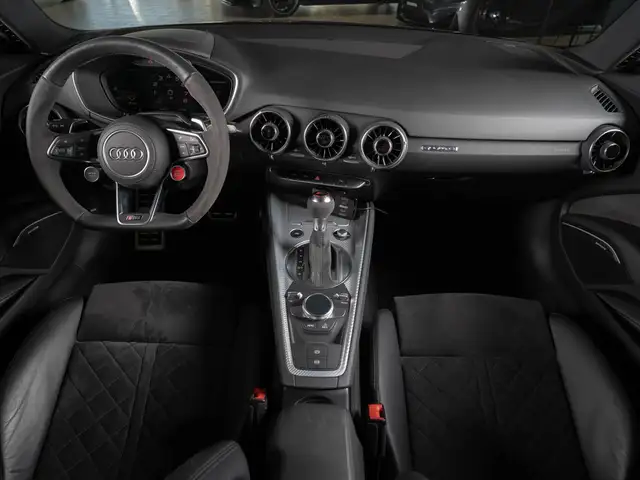 Audi TT view 13
