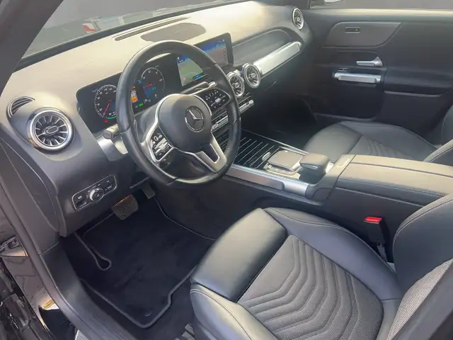 Mercedes-Benz Eqb view 7