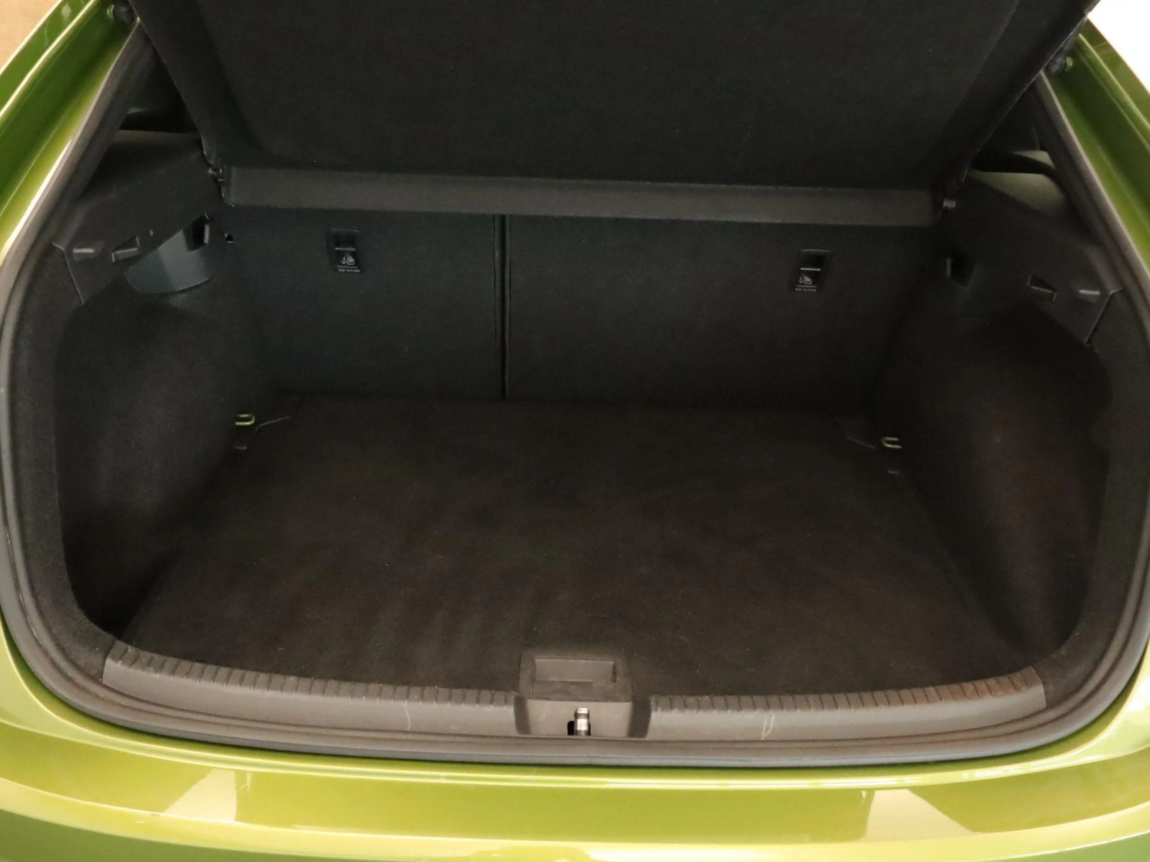 Volkswagen Taigo 1.0 TSI R-Line Business - CLIMATE CONTROL - CAMERA — photo 15