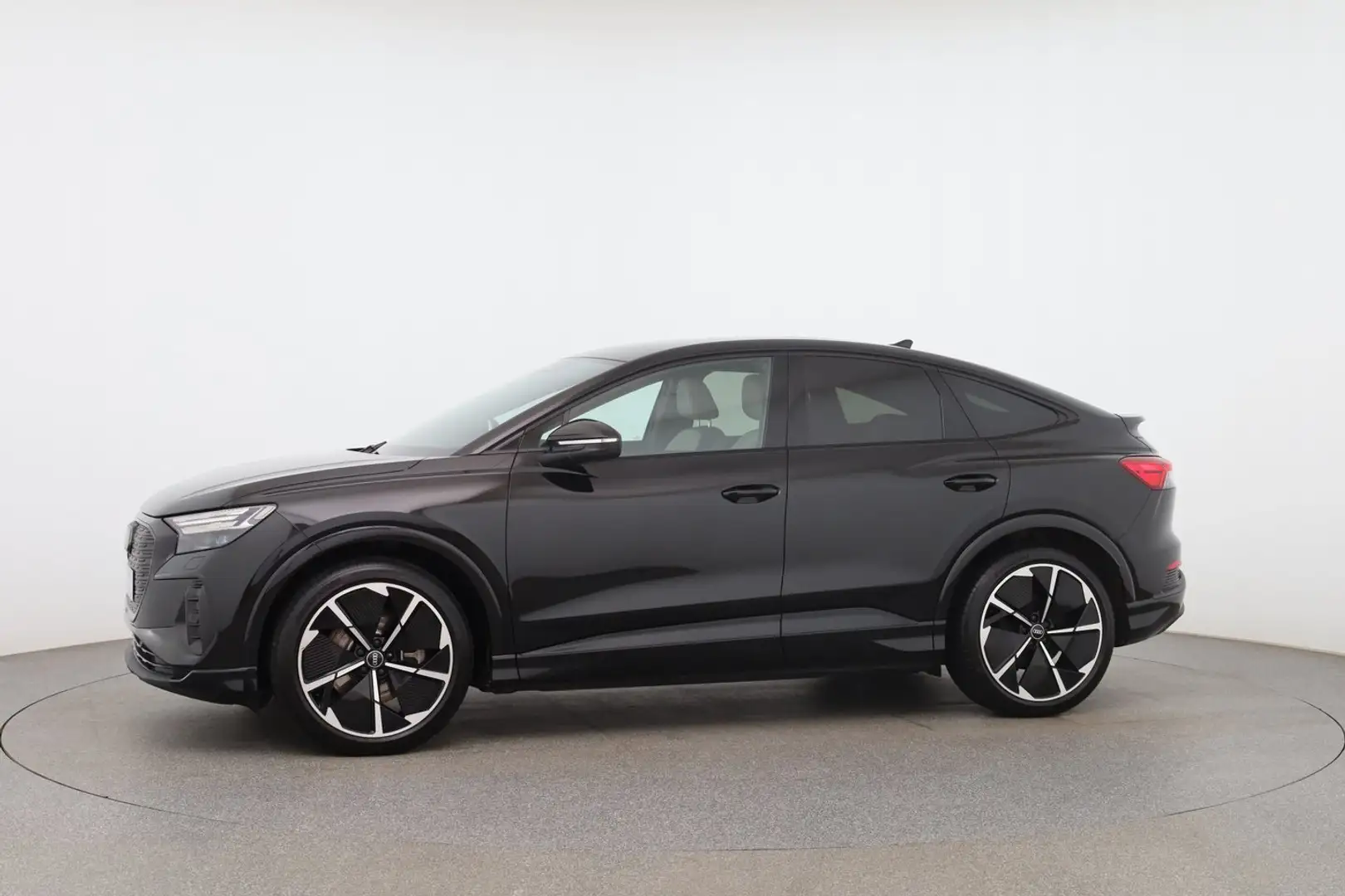 Audi Q4 e-tron Audi Q4 Sportback 50 e-tron quattro Schwarz - 2