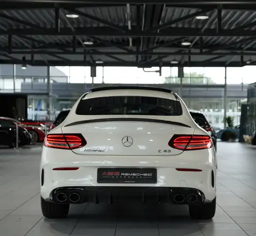 Mercedes-Benz C Class view 8