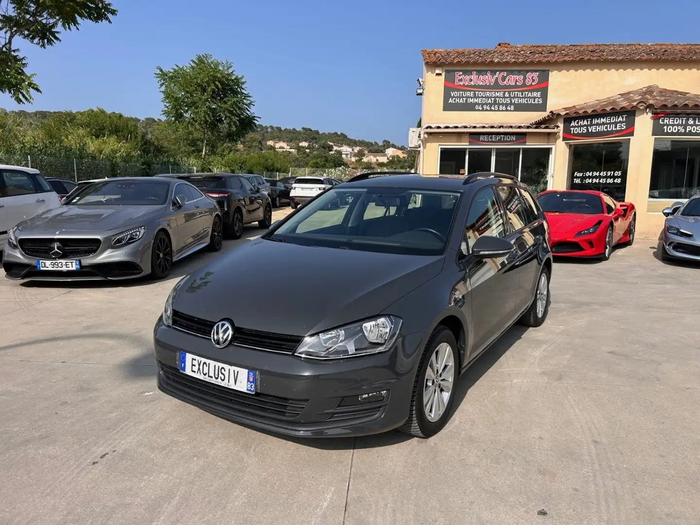 Volkswagen Golf 1.6 TDI 110CH BLUEMOTION TECHNOLOGY FAP CONFORTLINE DSG7 Grijs - 1