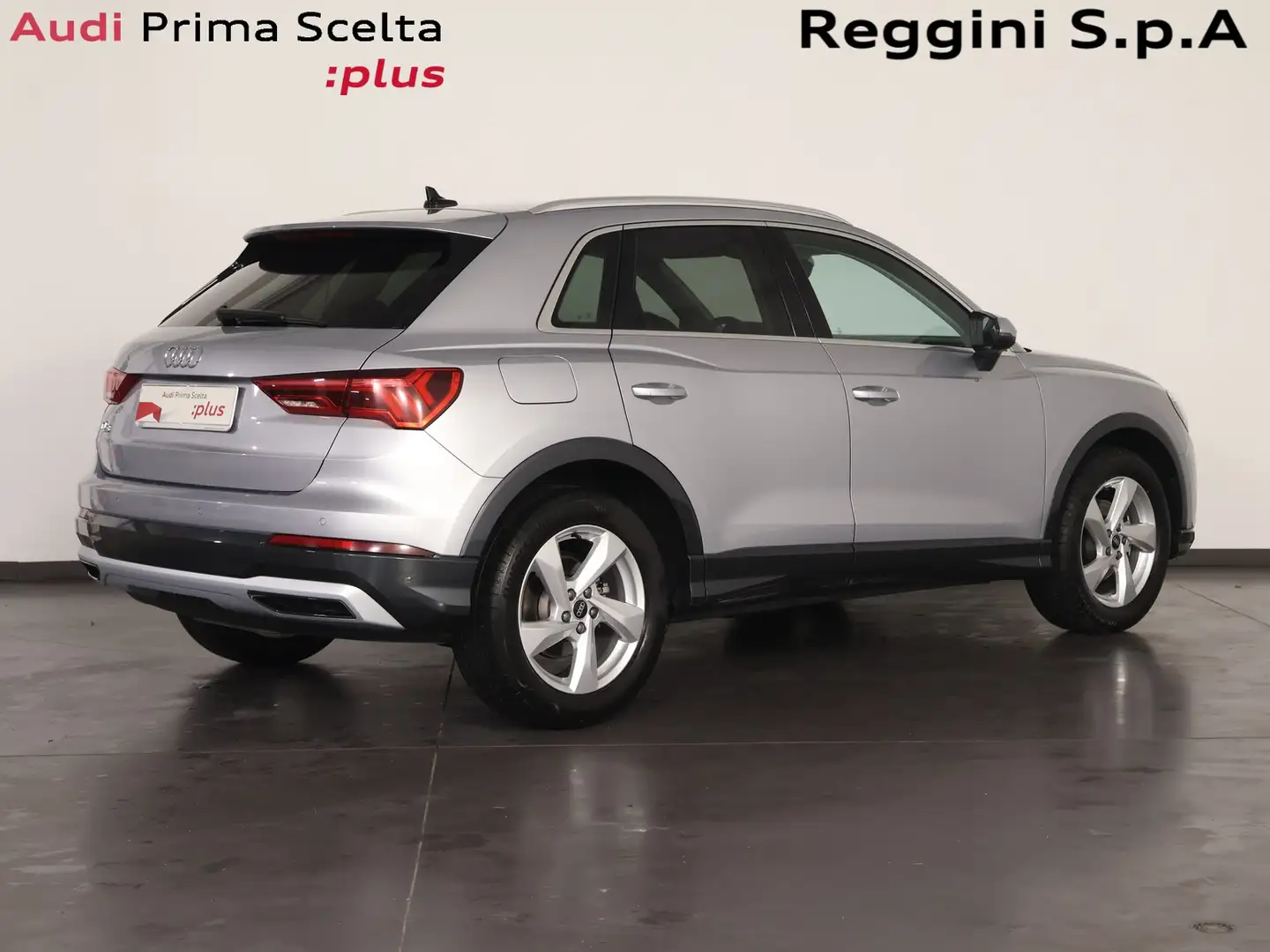 Audi Q3 35 2.0 tdi business advanced s-tronic Argent - 2
