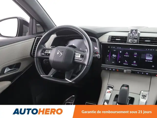DS Automobiles DS 7 view 13