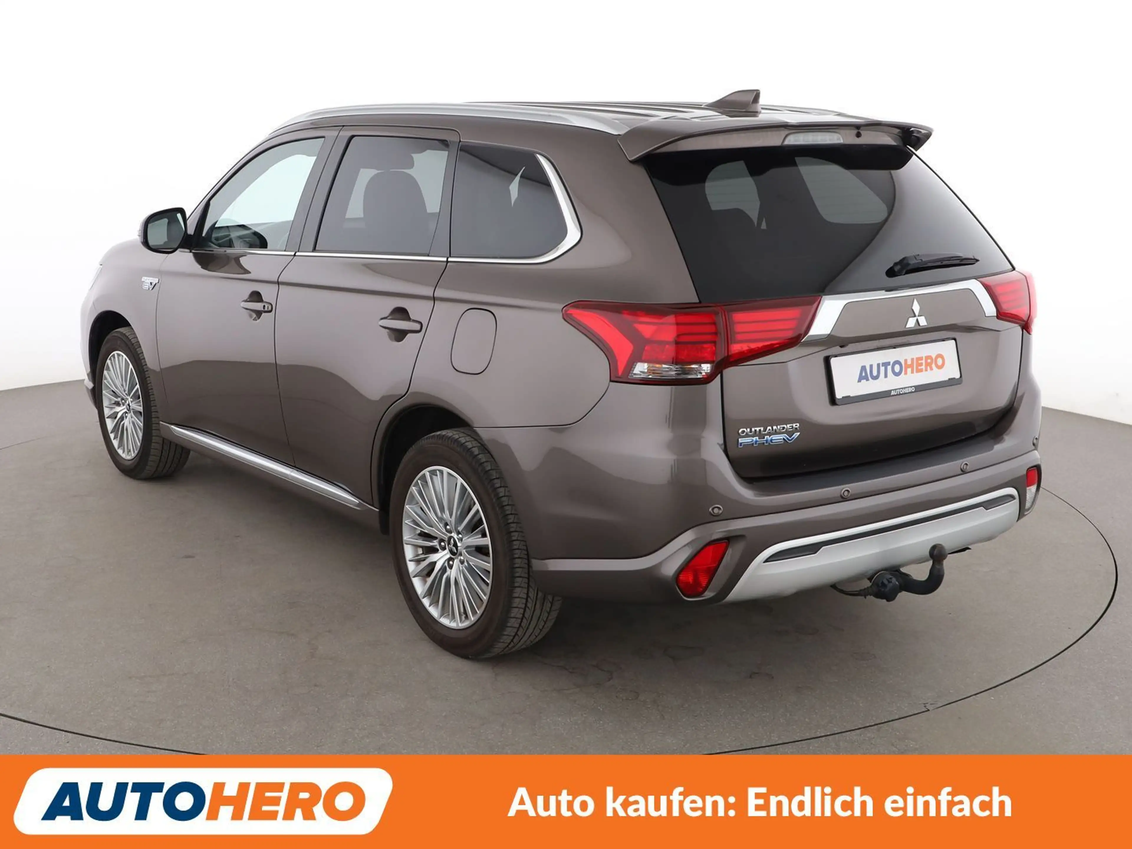 Mitsubishi Outlander 2.4 PHEV Plus Spirit 4WD Aut.*NAVI*CAM*TEMPO*SHZ* — photo 4