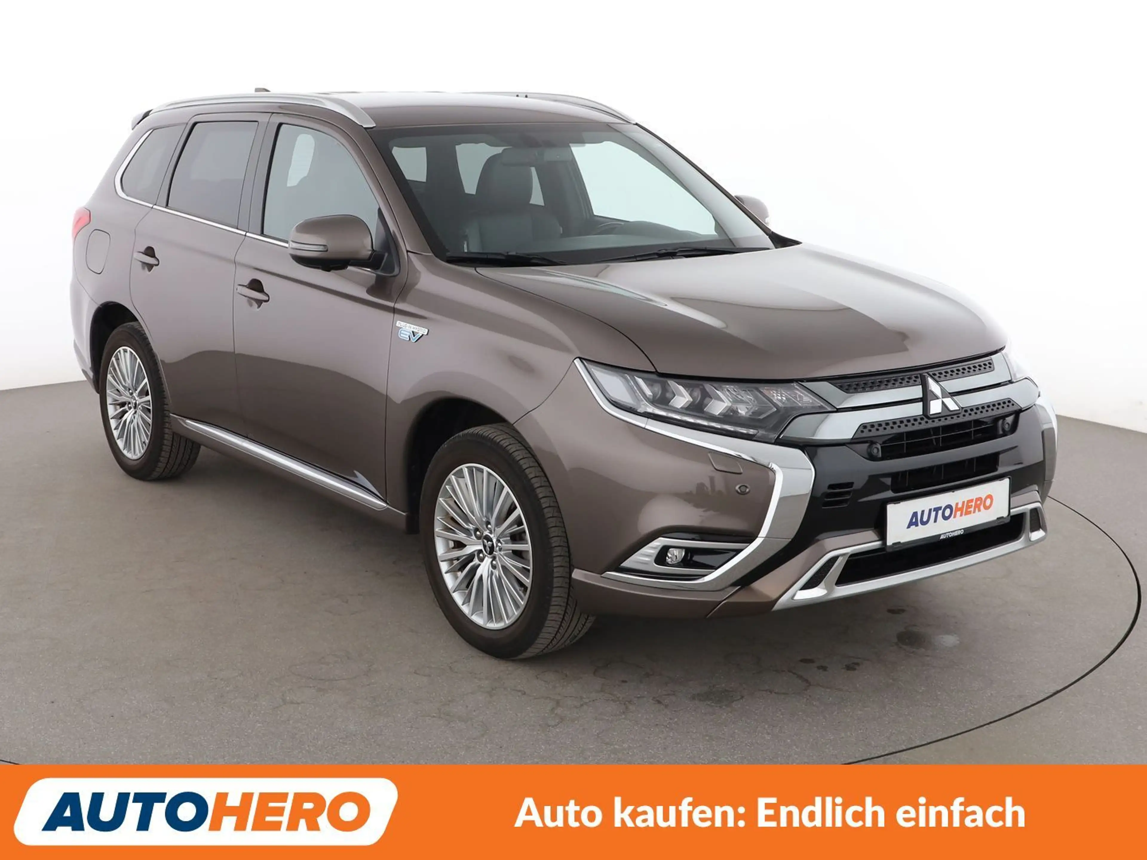 Mitsubishi Outlander 2.4 PHEV Plus Spirit 4WD Aut.*NAVI*CAM*TEMPO*SHZ* — photo 8