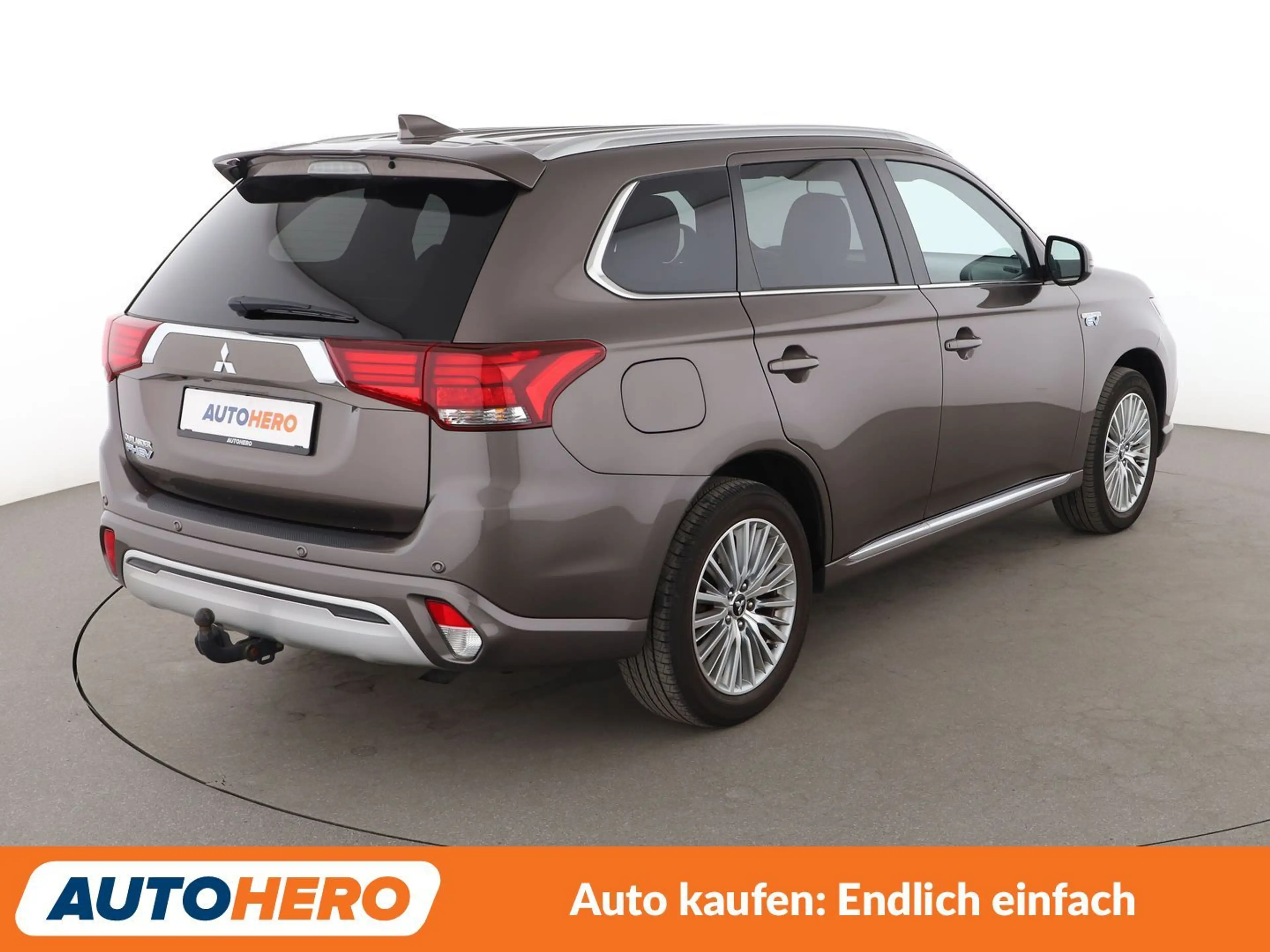 Mitsubishi Outlander 2.4 PHEV Plus Spirit 4WD Aut.*NAVI*CAM*TEMPO*SHZ* — photo 6