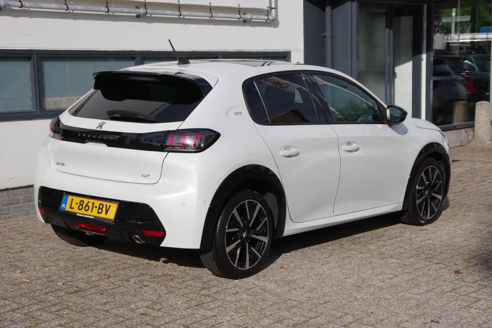 Peugeot 208 1.2 PureTech GT Pack Blanc - 2