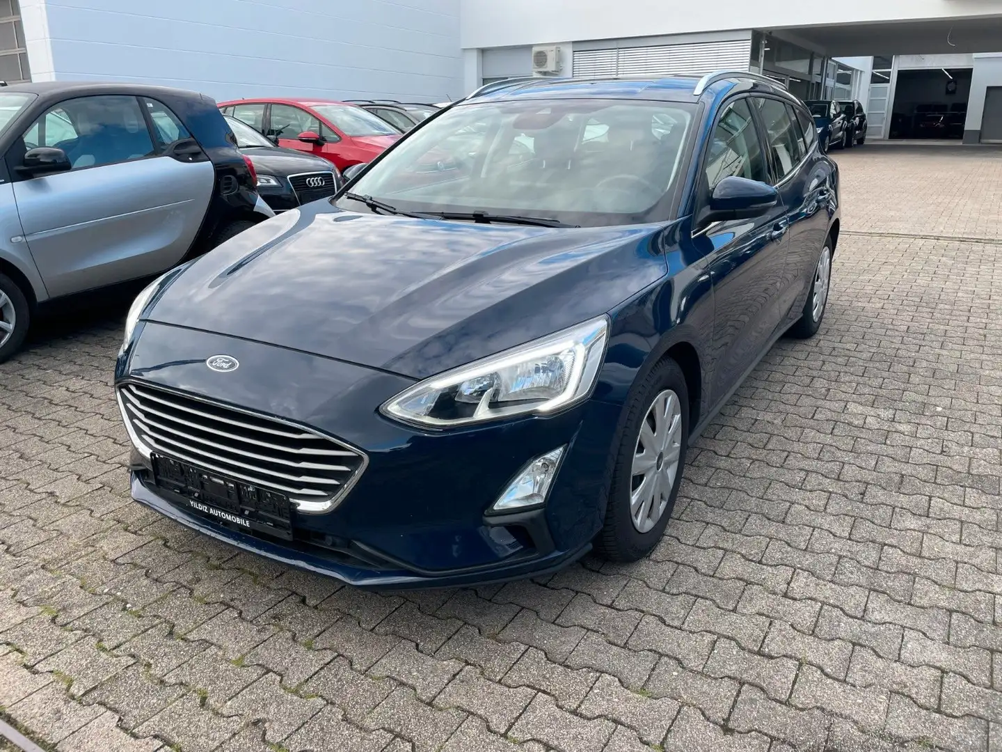 Ford Focus 1,5 EcoBlue 70kW Cool & Connect Turnier Bleu - 1
